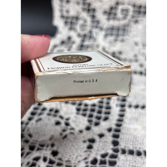 1960s/70s Avon Fashion Perfume Glacé Compact (Full) 'Rapture' Vanity Decor - Picture 5 of 6